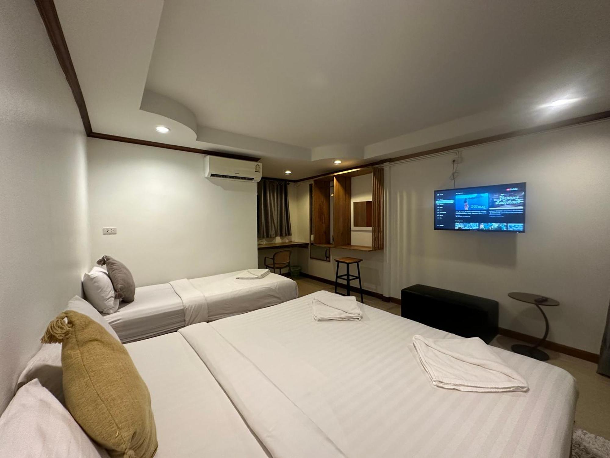 The Ford Sunset Beach Resort Wok Tum Dış mekan fotoğraf
